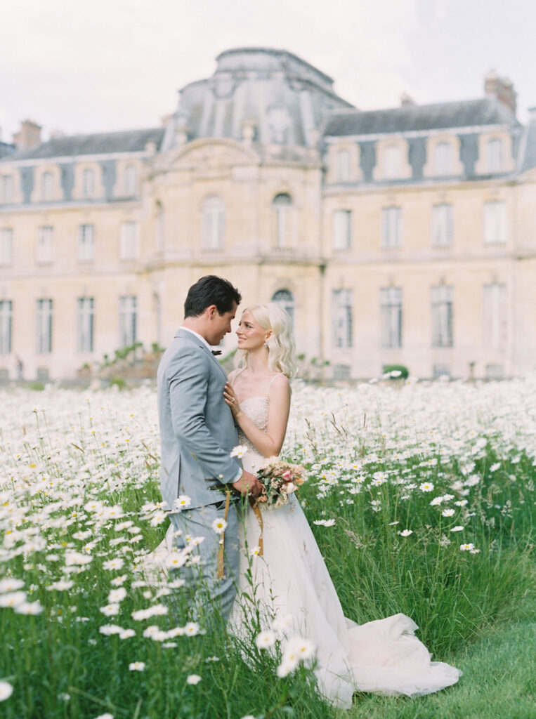 Bride & groom at Chateau De Champlatreux 